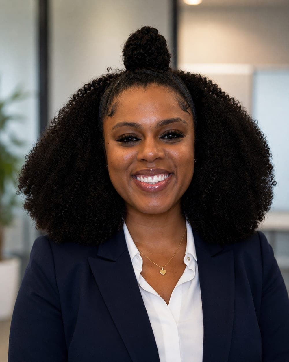Portrait of Dr. Dimen Isikwe, School Partnerships Lead at EdLoop